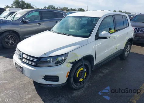 2013 Volkswagen Tiguan S z USA, uszkodzony, nr VIN WVGAV3AX5DW594893